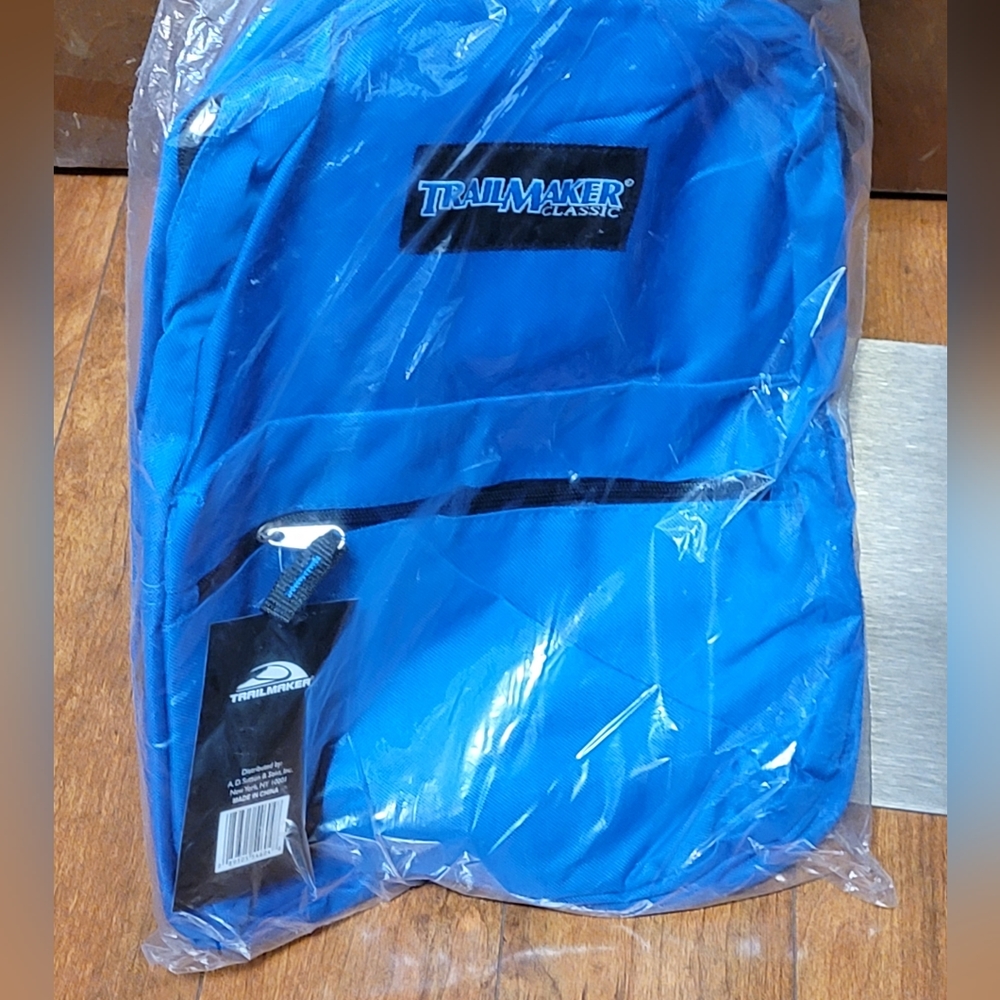 Trailmaker Classic- Unisex Backpack NWT